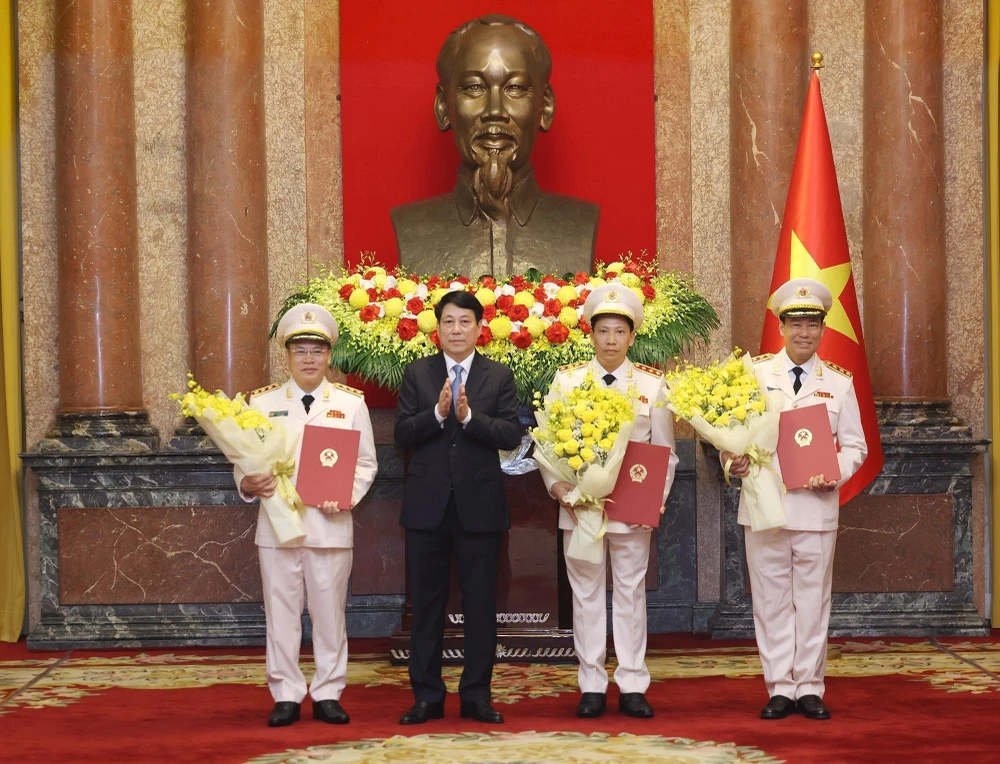 3 thứ trưởng Bộ Công an được thăng cấp bậc hàm thượng tướng