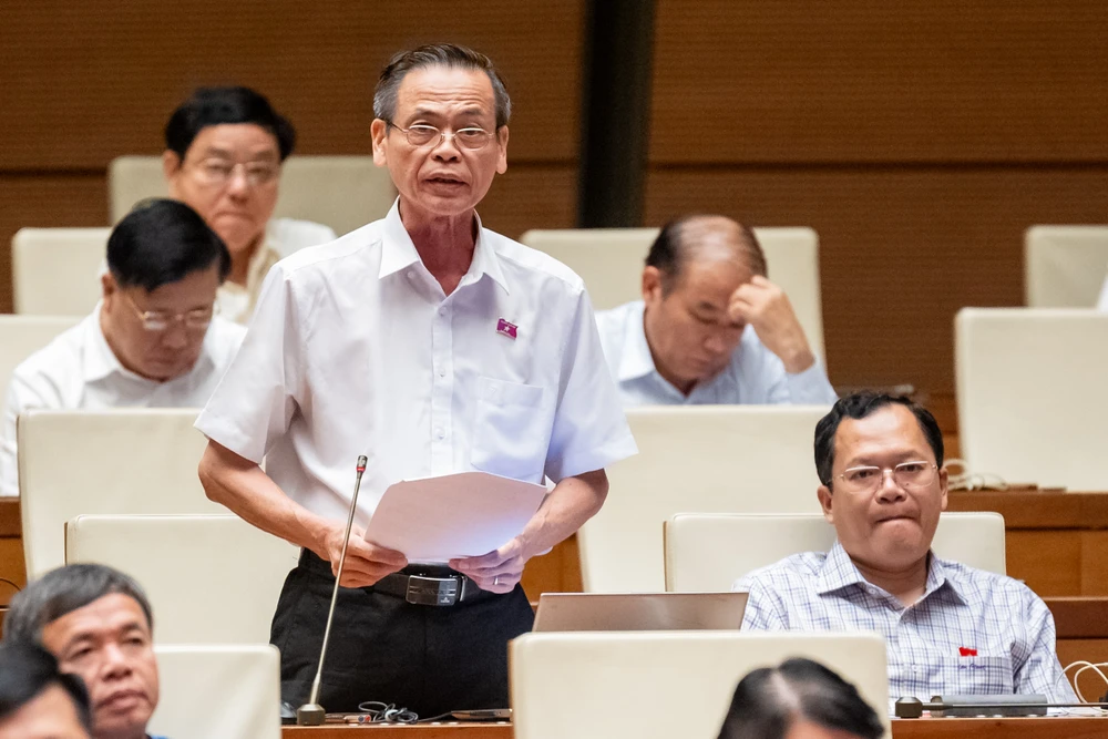 Gỡ ngay điểm nghẽn thể chế để không còn 'rừng thủ tục'