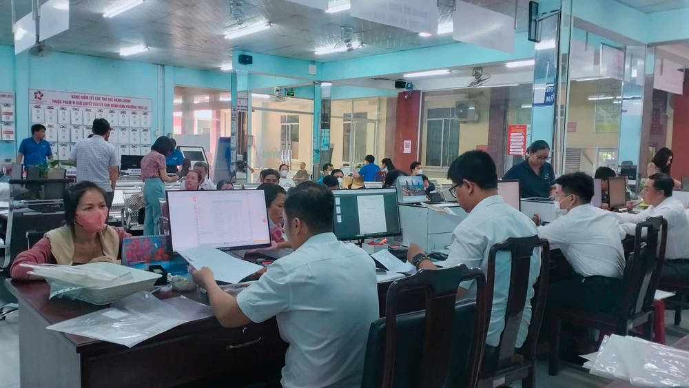 TP.HCM: Cán bộ phường, xã 'vào guồng' với bộ máy mới chính quyền địa phương hai cấp