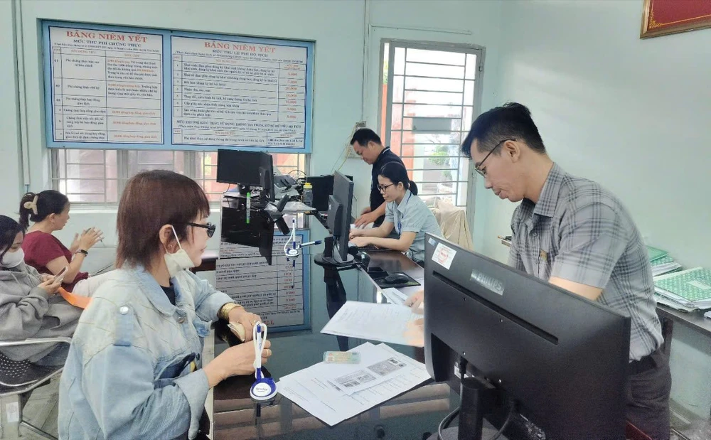 TP.HCM yêu cầu rà soát, đề xuất quy định về chức danh, chế độ, chính sách đối với người hoạt động không chuyên trách cấp xã, khu phố-nguoi-hoat-dong-khong-chuyen-trach-cap-xa.jpg