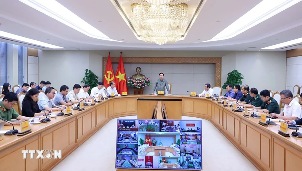 Bão số 3 diễn biến phức tạp, Phó Thủ tướng Trần Hồng Hà chủ trì họp khẩn