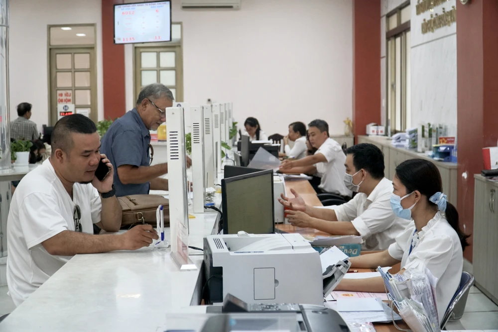 Trình Quốc hội sửa Luật Viên chức, Luật Thuế thu nhập cá nhân tại Kỳ họp 10