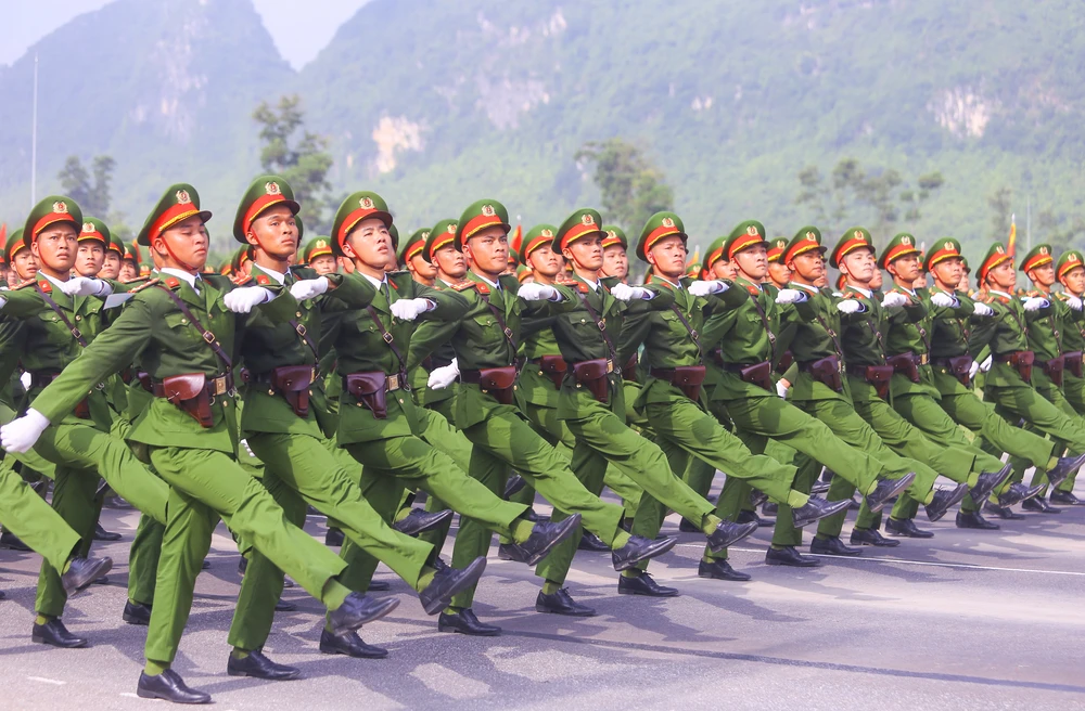 80-nam-cong-an-nhan-dan-tich-cuc-hoan-thien-va-xay-dung-the-che-trong-ky-nguyen-vuon-minh-1.jpg