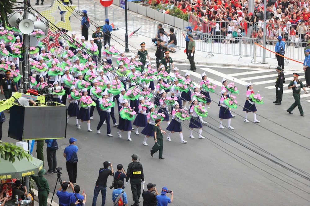 A80-Ngay-27-8-le-dieu-binh-dieu-hanh-1-nguyen-hinh-1.jpg