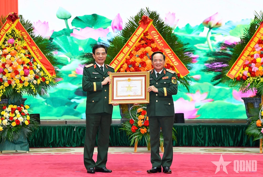 3 Đại tướng, 3 Thượng tướng Bộ Quốc phòng được tặng Huân chương Quân công hạng Nhất