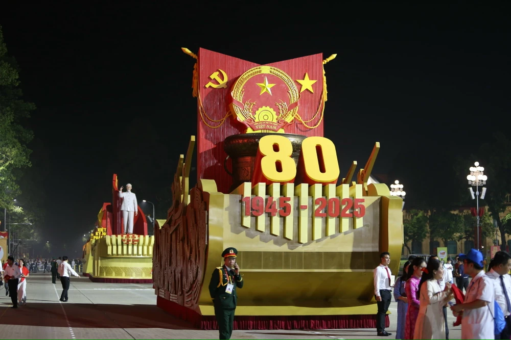 A80-dai-le-dieu-binh-dieu-hanh-hoang-giang-ba-dinh-1-2.jpg