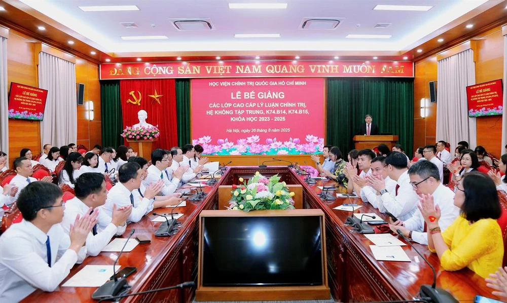 Ban Bí thư có quy định mới về đối tượng, tiêu chuẩn đào tạo trung cấp, cao cấp lý luận chính trị