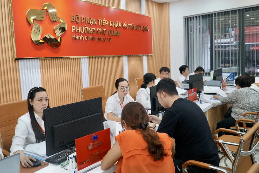 Luân chuyển bác sĩ, giáo viên giỏi về cơ sở THU HÚT NHÂN TÀI