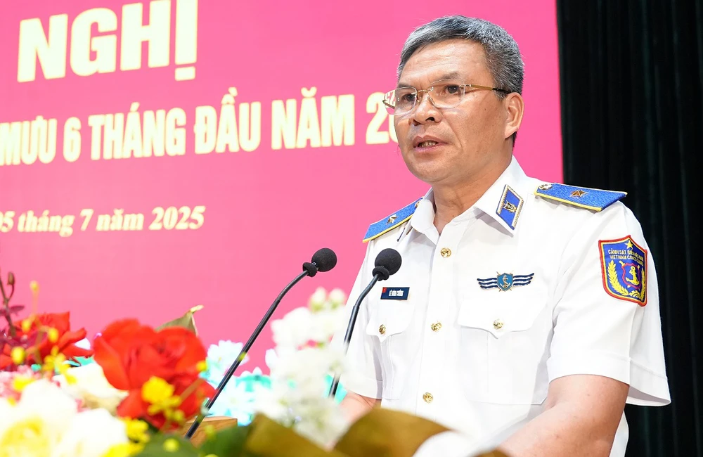 Thiếu tướng Lê Đình Cường giữ chức Tư lệnh Cảnh sát biển Việt Nam