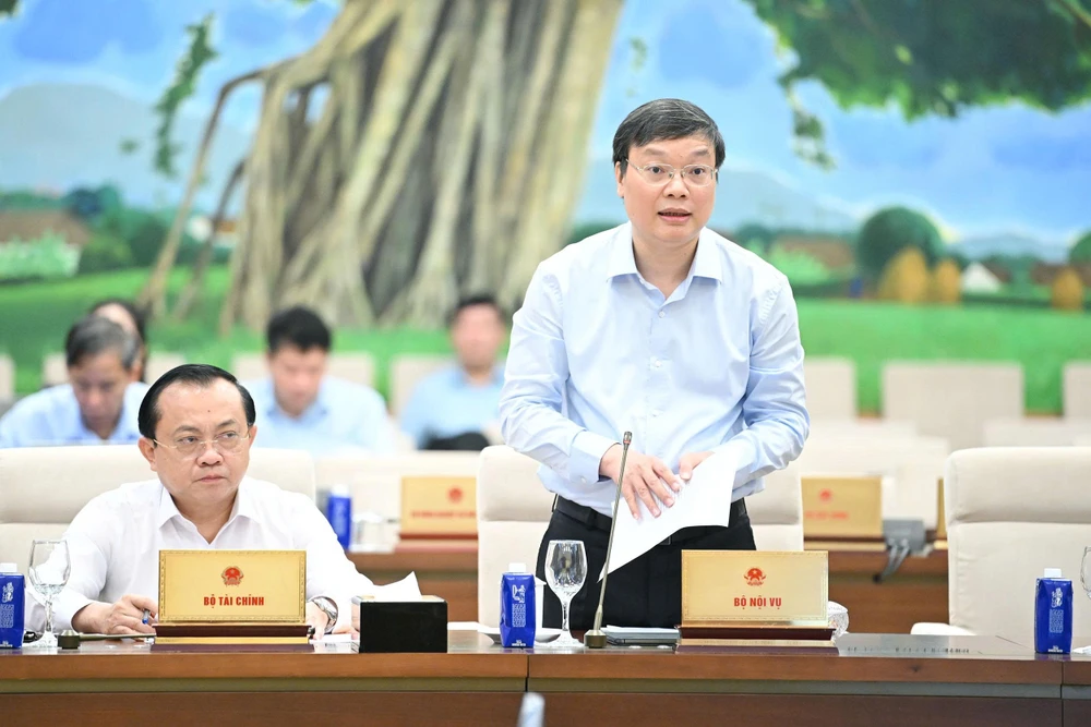 Chủ tịch Quốc hội: Không thể tuyển viên chức vào là ở trong bộ máy suốt đời