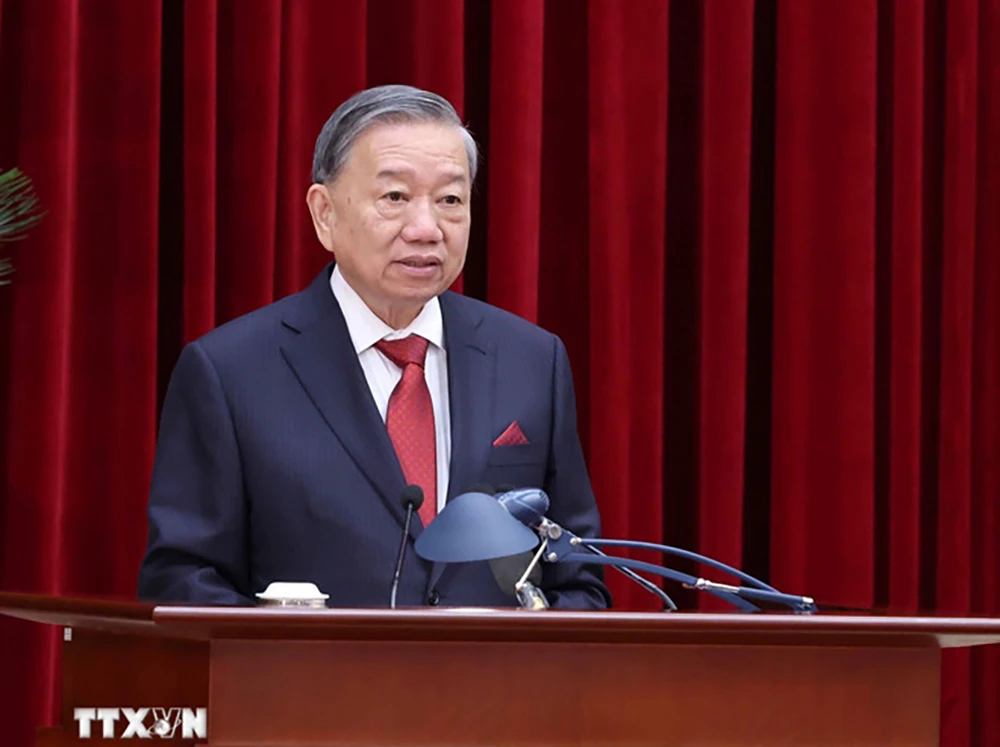 Chùm ảnh: Khai mạc Hội nghị lần thứ mười ba Ban Chấp hành Trung ương Đảng khóa XIII