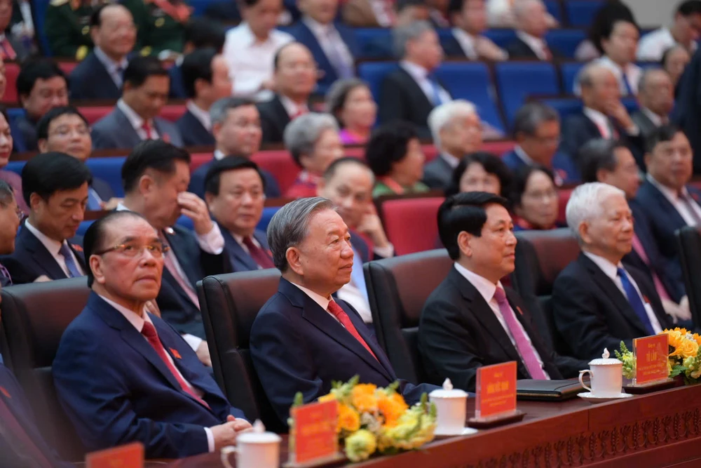 Bí thư Thành ủy TP.HCM Trần Lưu Quang: Không tự mãn, không tự bằng lòng với kết quả đã có-tong-bi-thu-to-lam-1-1.jpg