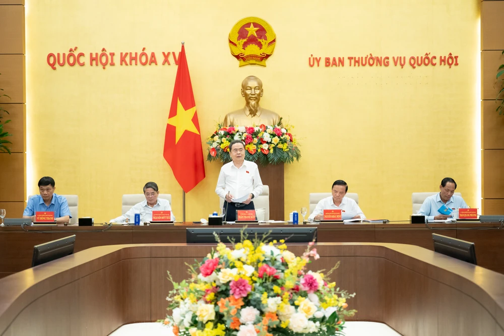 Khai mạc kỳ họp thứ 10 - kỳ họp có khối lượng công việc nhiều nhất trong lịch sử hoạt động