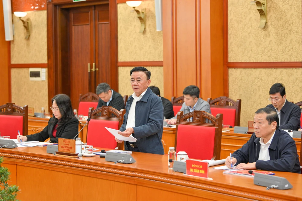 Sớm báo cáo Bộ Chính trị phương án các nhóm công việc tổ chức Đại hội XIV