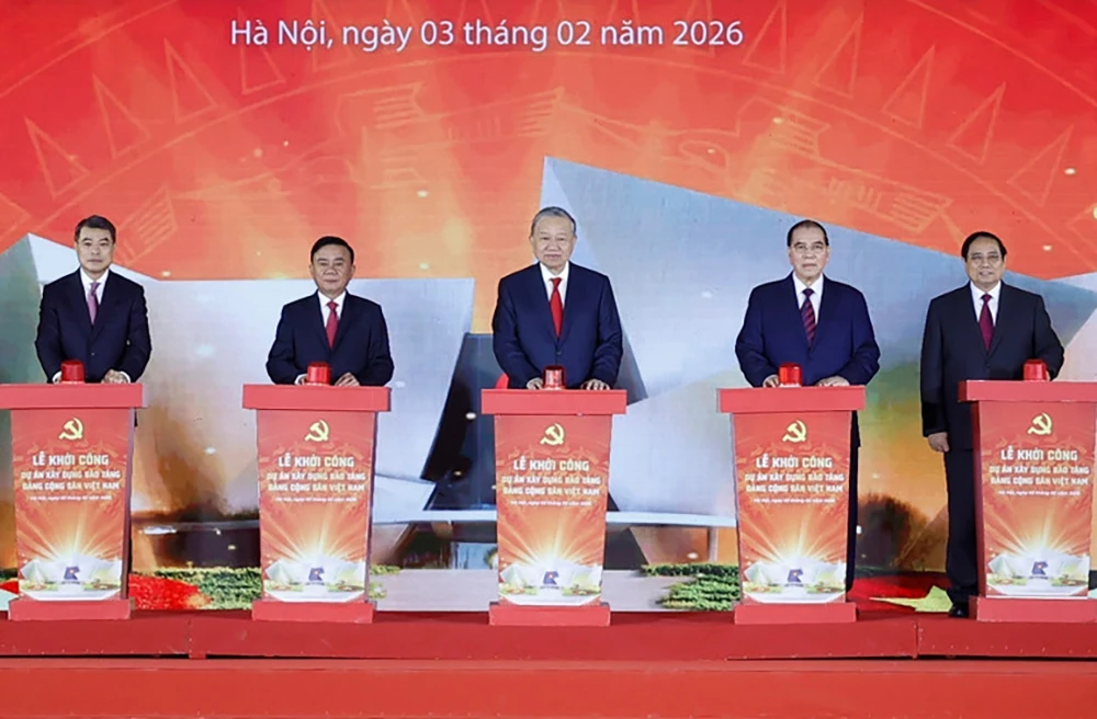 tong-bi-thu-to-lam-thu-tuong-pham-minh-chinh-du-khoi-cong-xay-dung-bao-tang-dang-cong-san-viet-nam.jpg