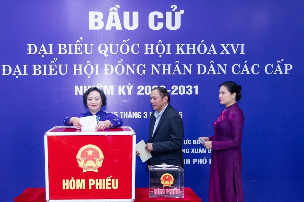 lanh-dao-dang-nha-nuoc-bau-cu-vgp-15.jpg