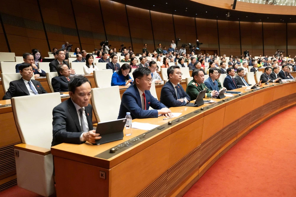 ky-hop-thu-nhat-quoc-hoi-khoa-xvi-qh.jpg