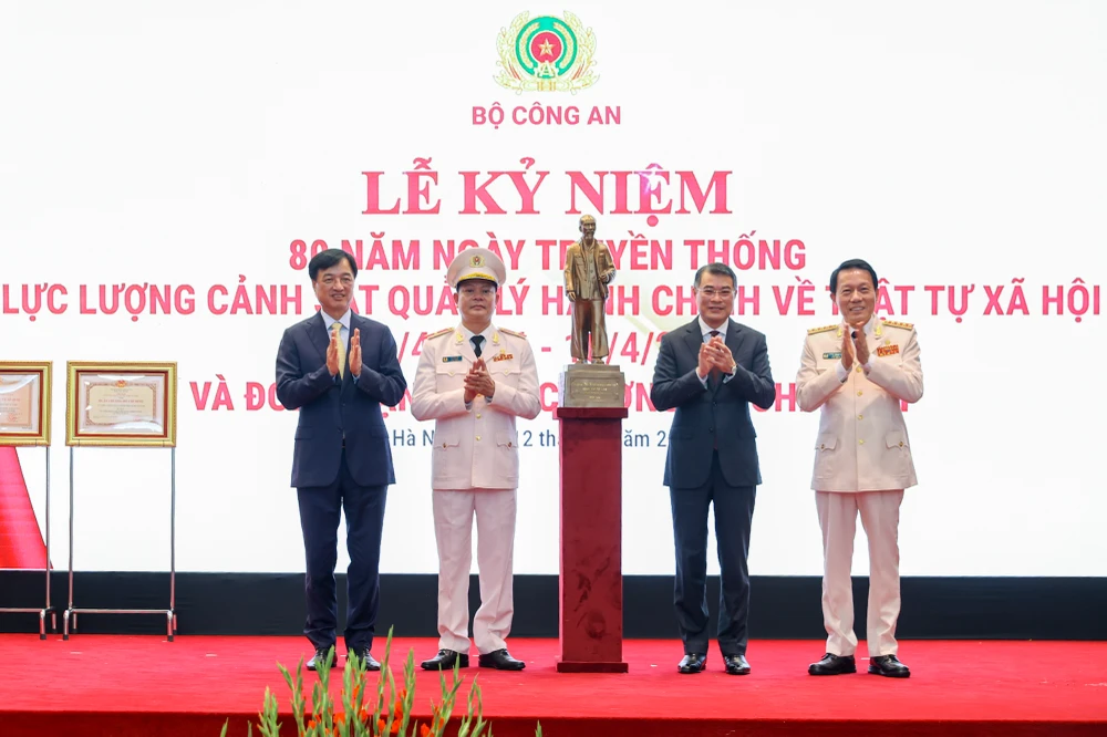 thu-tuong-le-minh-hung-phat-trien-vneid-thanh-nen-tang-quoc-gia-1.jpg