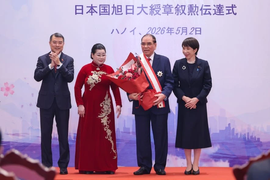 thu-tuong-nhat-ban-trao-huan-chuong-mat-troi-moc-cho-nguyen-tong-bi-thu-nong-duc-manh-nguyen-thu-tuong-nguyen-tan-dung-3.jpg