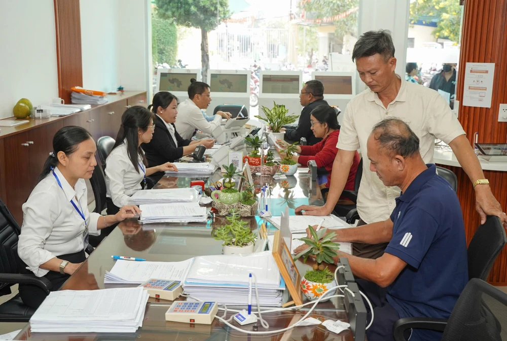 hoc-bac-tinh-than-hanh-dong-cach-mang-trong-ky-nguyen-vuon-minh-pham-hai.jpg
