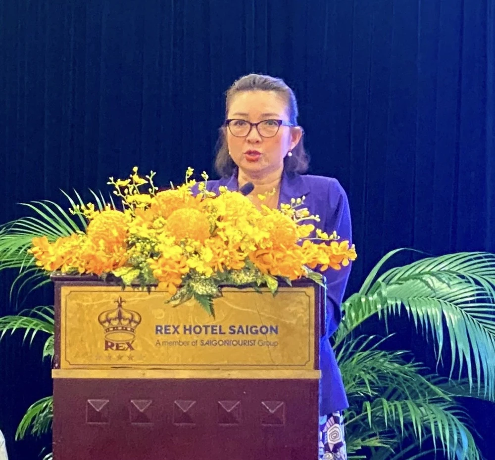 Bà Bùi Thị Ngọc Hiếu, Phó Giám đốc Sở Du lịch TP.HCM phát biểu tại buổi họp báo.