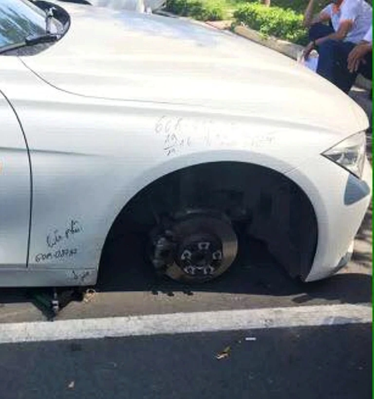 Biên Hòa: Liên tiếp xảy ra nhiều vụ trộm bánh xe ô tô ảnh 1