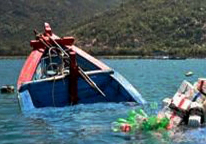 Lái ghe làm chìm 34 người bị khởi tố ảnh 1 Lái ghe làm chìm 34 người bị khởi tố ảnh 1