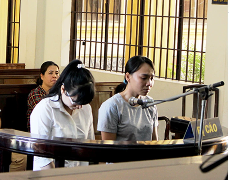 2 nữ kế toán xài 'bút thần' chiếm đoạt hàng trăm triệu ảnh 1 2 nữ kế toán xài 'bút thần' chiếm đoạt hàng trăm triệu ảnh 1