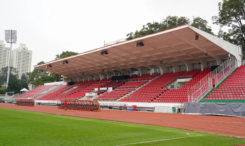 Hiện trạng xuống cấp của sân vận động Thống Nhất