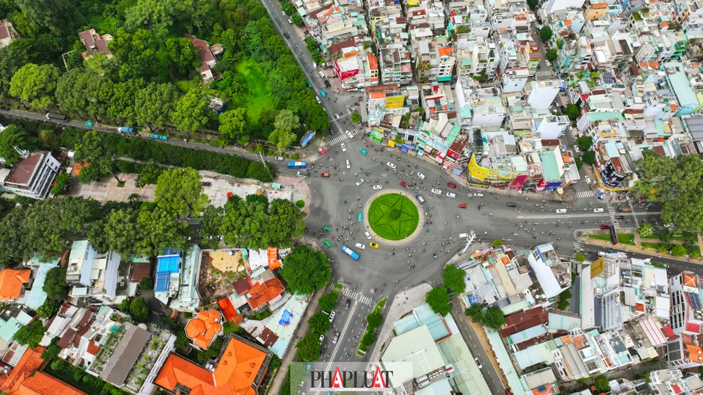 Hiện tại, UBND TP.HCM và Bộ Ngoại giao đã đạt được sự thống nhất trong việc báo cáo Bộ Tài chính về việc chuyển giao tài sản cho TP.HCM quản lý. Theo quy hoạch, khu đất sẽ được phát triển thành một khu phức hợp. Ảnh: Nguyễn Tiến