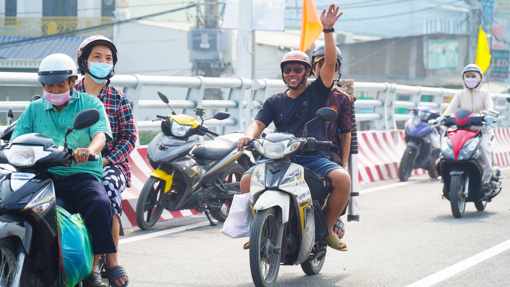 cầu Tân Kỳ - Tân Quý.jpg