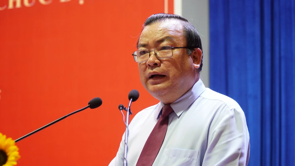 bo-nhiem-lanh-dao (1).JPG