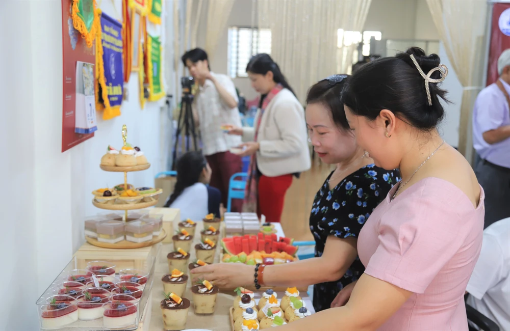 Cà phê Khuyết (1).jpg