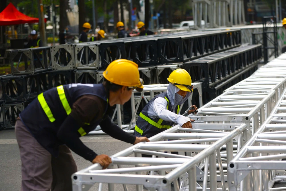 thi công khán đài (8).jpg