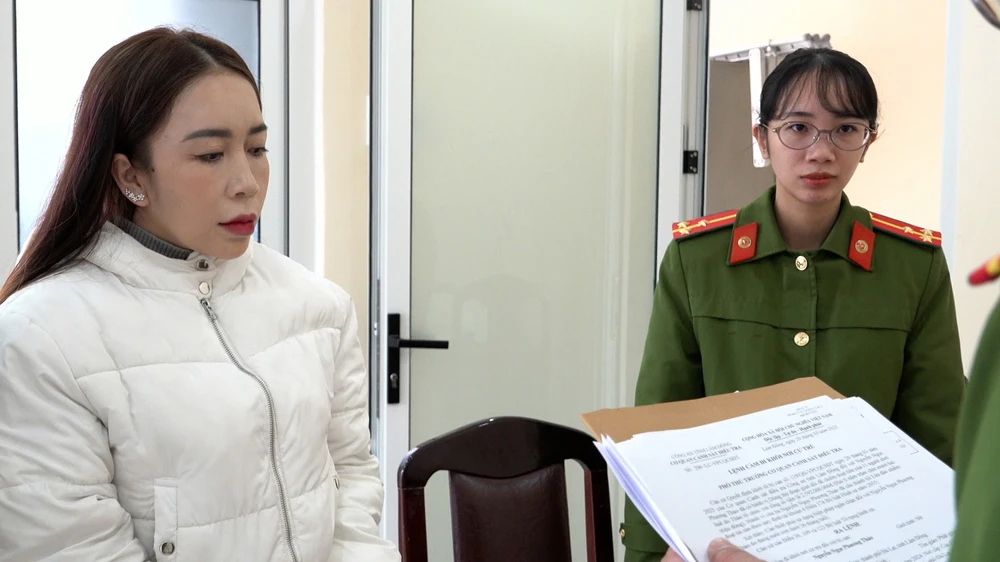 chơi huê online.jpg