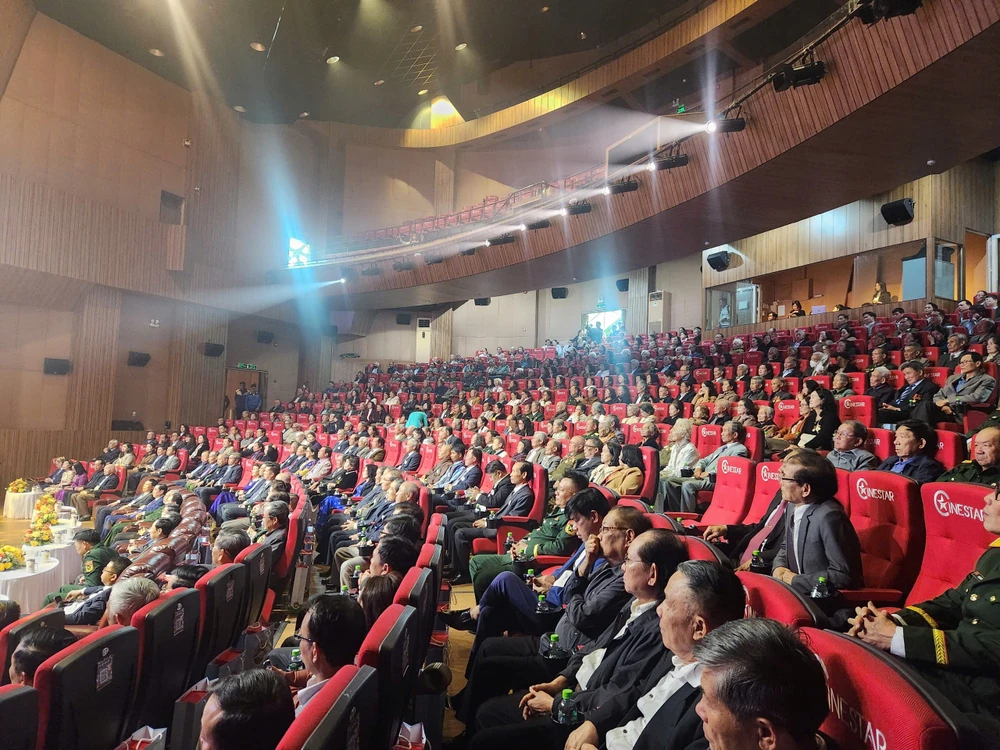 lễ kỷ niệm 50 năm-2.jpg