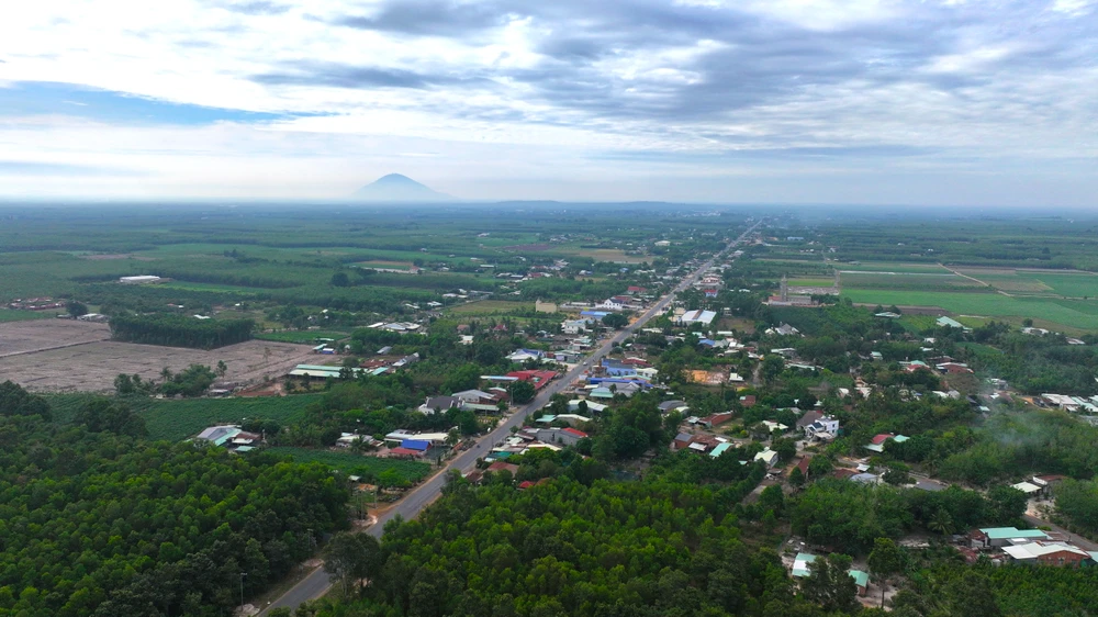 cao tốc Gò Dầu - Xa Mát.jpg