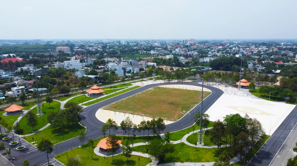 Sân vận động Tây Ninh (4).jpg