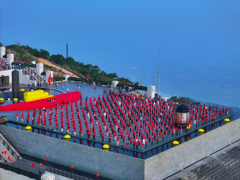 lễ thượng cờ (10).jpg