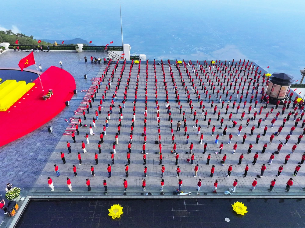 lễ thượng cờ (15).jpg