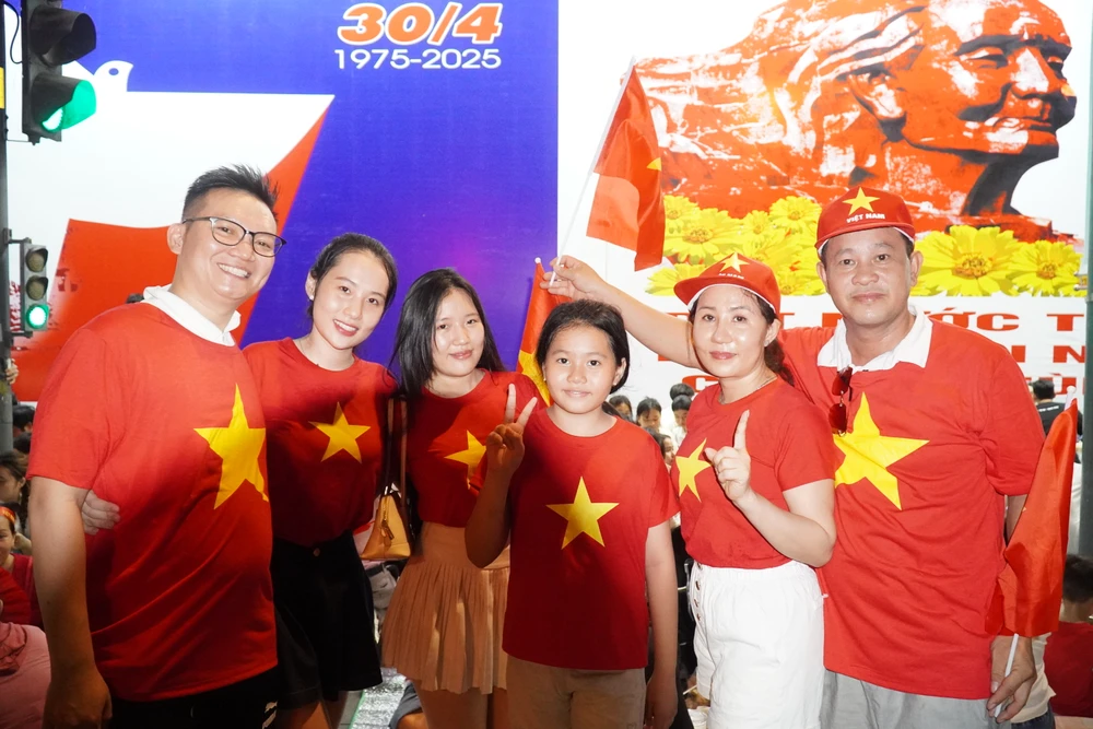 Phố đi bộ Nguyễn Huệ (6).JPG