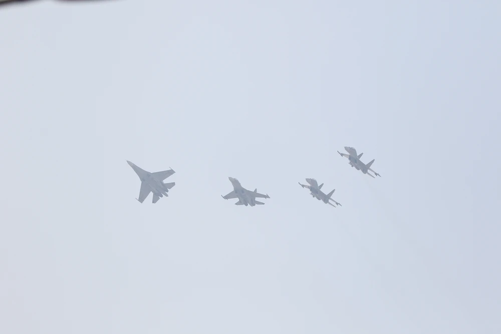 đoàn diễu binh (3).JPG