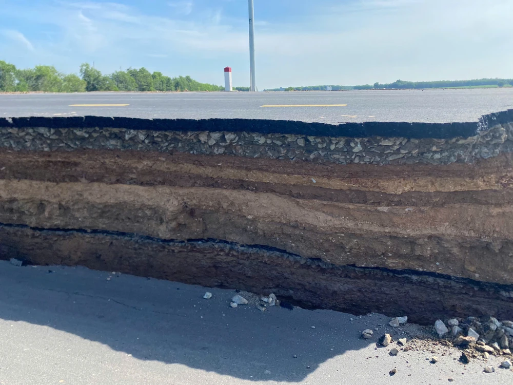 cầu Hòa Bình (4).jpg