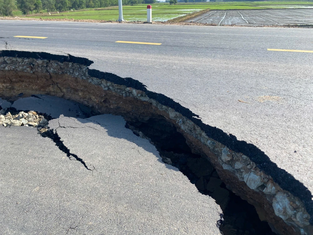 cầu Hòa Bình (5).jpg