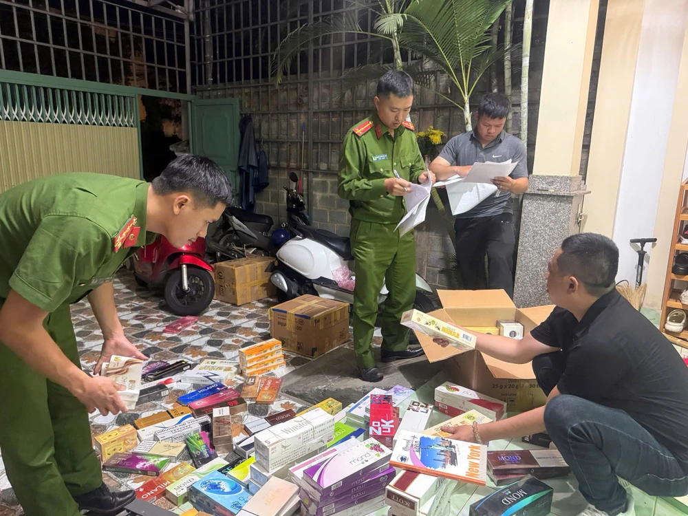 thực phẩm bẩn.JPG