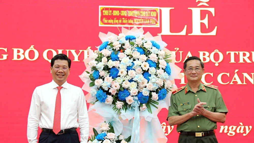 Nguyễn Văn Trãi (1).jpg