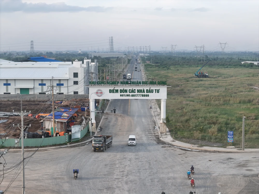 đường tỉnh 823D-13.JPG