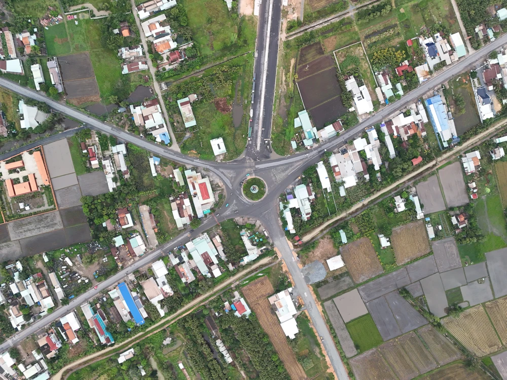 đường tỉnh 823D.JPG