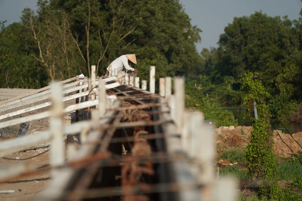 đường tỉnh 823D-7.JPG