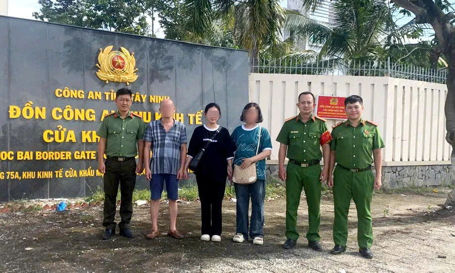 bắt cóc online.jpg